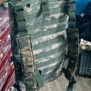 Military hydration pack